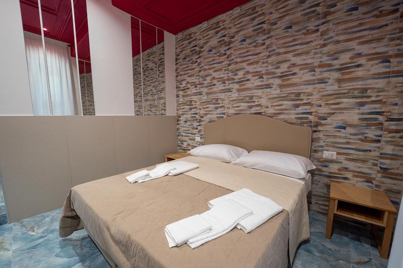 Pc Boutique H Centro, By Clapa Group 3* Naples