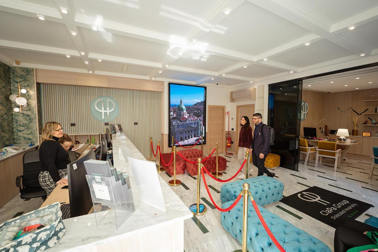 Pc Boutique H Centro, By Clapa Group Neapel