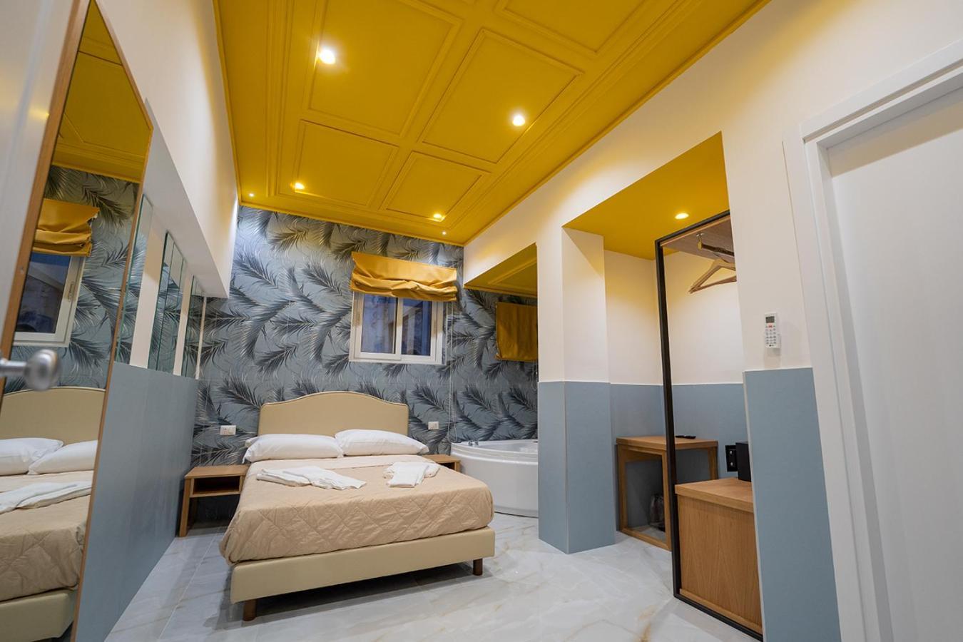 Pc Boutique H Centro, By Clapa Group 3* Neapel