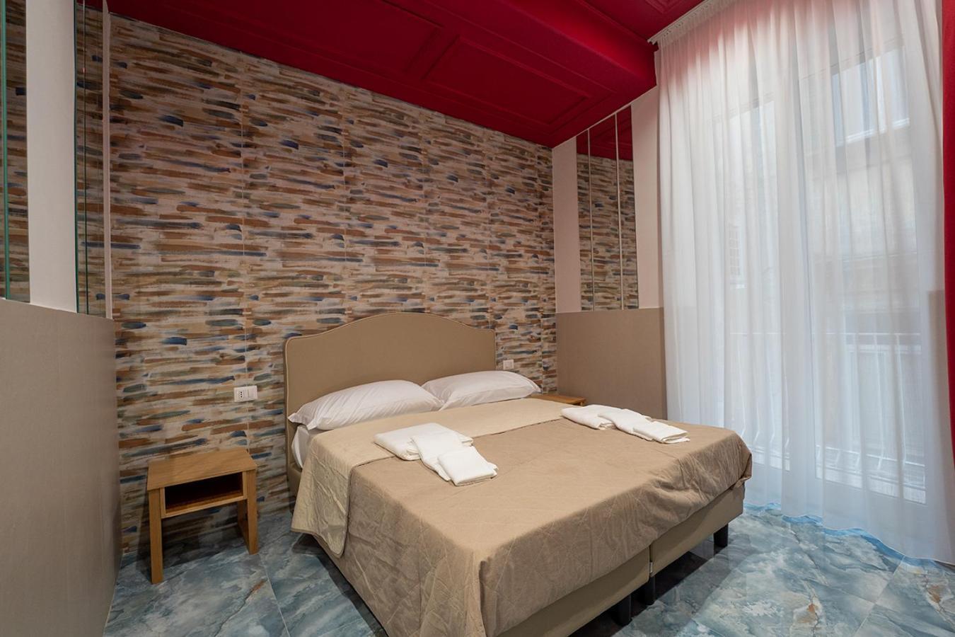 Pc Boutique H Centro, By Clapa Group Gasthof Neapel